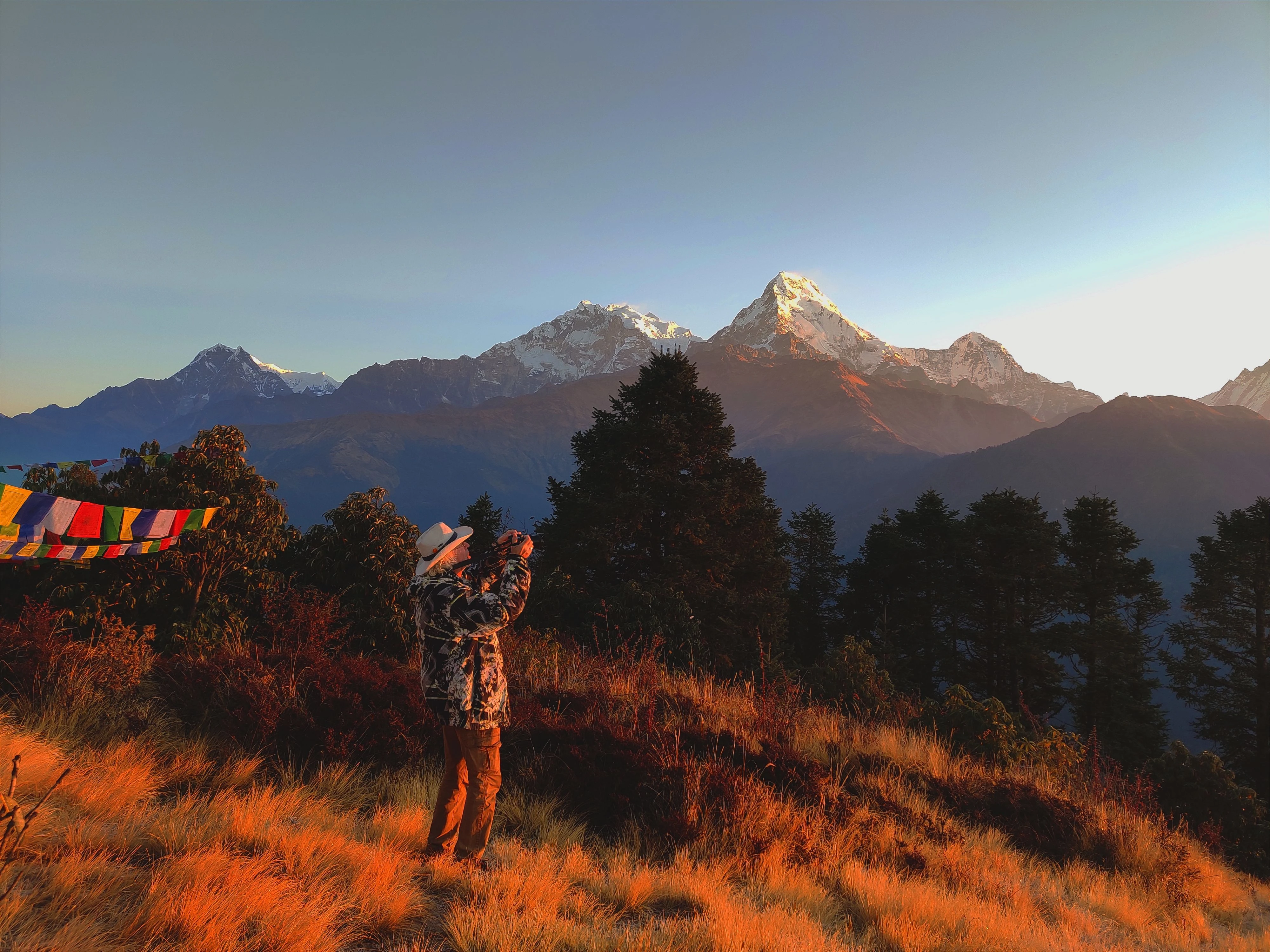 Annapurna Circuit Trek with Ghorepani Poon Hill – 17 Days